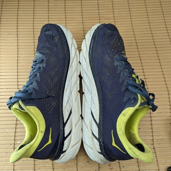 Hoka One One Shoes Clifton 7 Running Sneakers purple/yellow Mens Size 11.5 main image 6